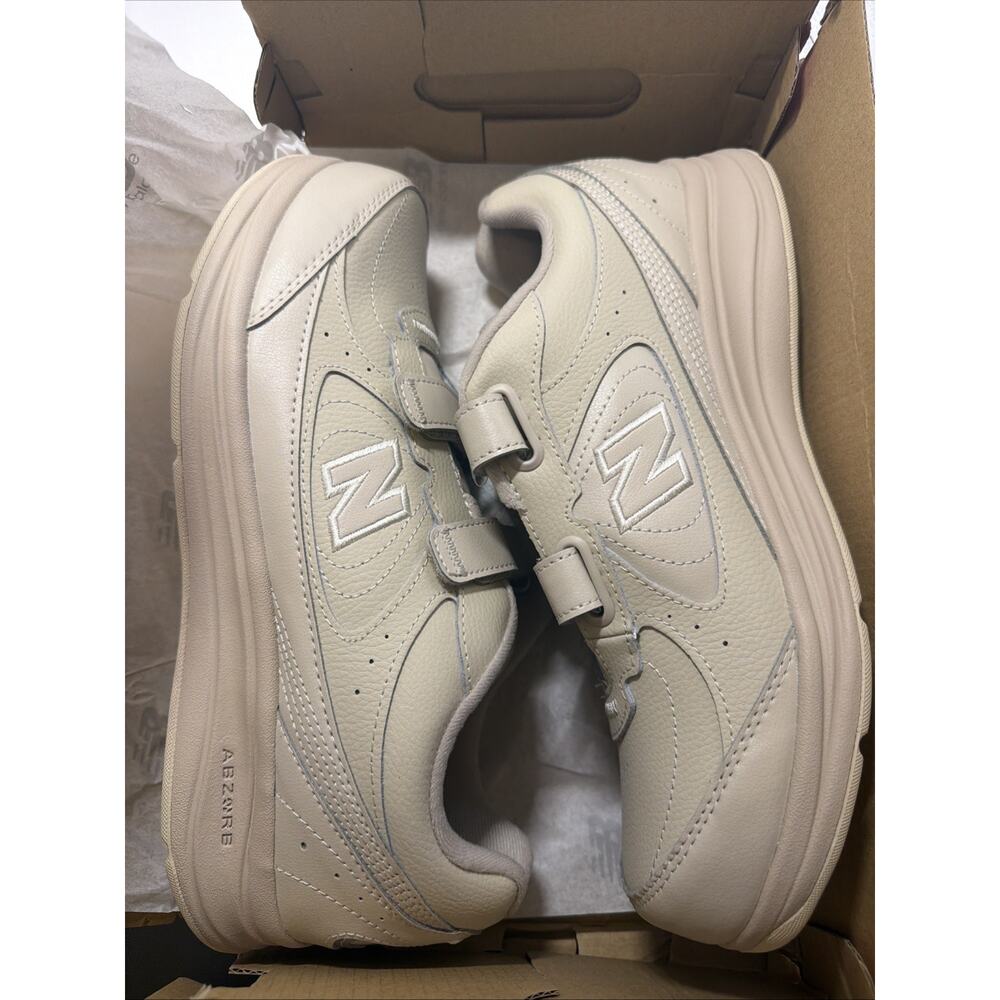 New Balance Men's 577 V1 Hook and Loop (box Damaged) Size 9 Wide 2E